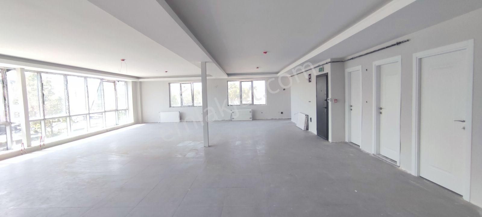 Beynil'den Ana Yol Üzeri Sıfır Kiralık Ofis