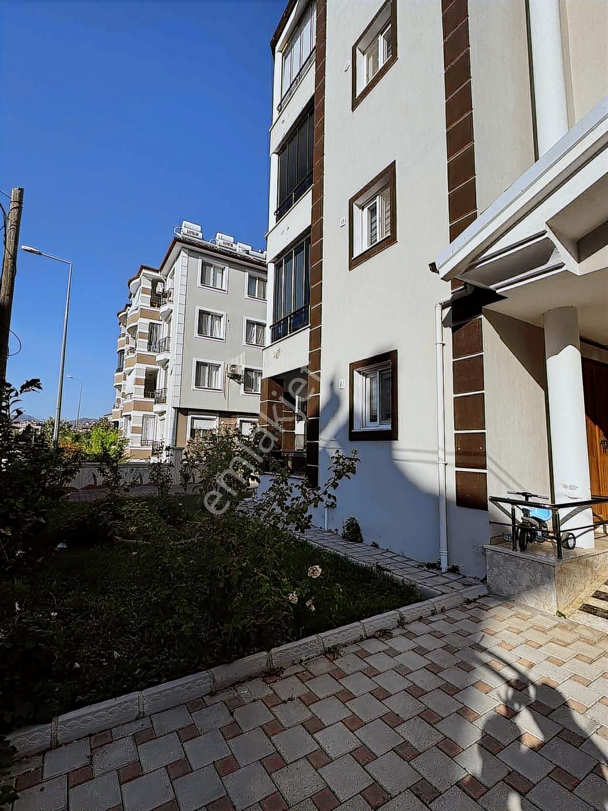 Dalaman Merkez'de Full Kredili Asansörlü Ara Kat 3+1 Daire - Görsel 22