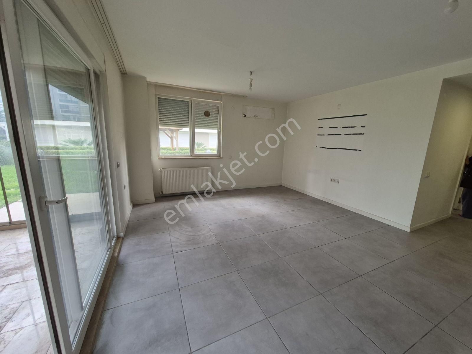 Yeni Emek Mah.de Site İçerisinde Havuzlu Doğalgazlı Giriş 2+1 - Görsel 24