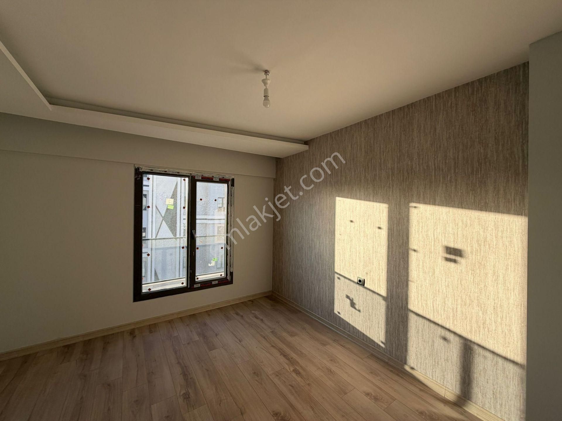 E.gökal Bor Yoluna Cephe Mackbear Cafe Yanı 4+1 Lüx Yapılı Daire - Görsel 13