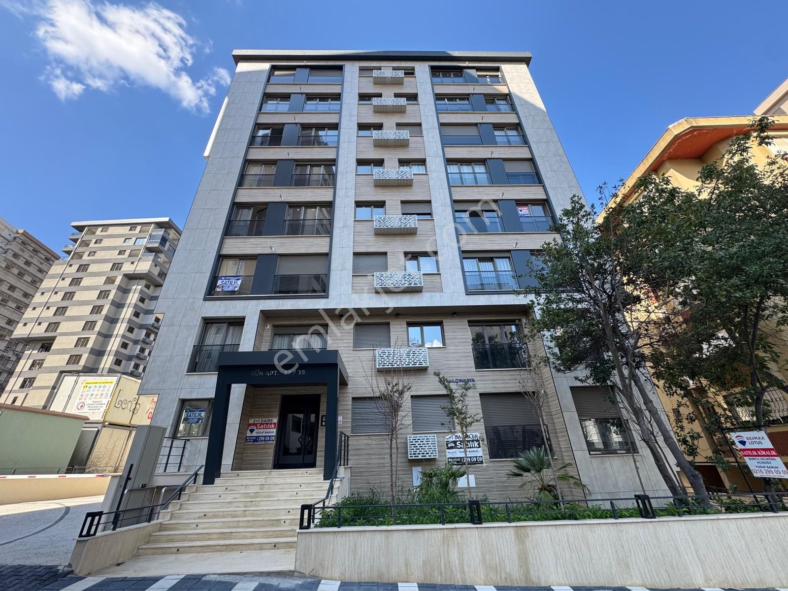 Suadiye'de Bağdata Ve Marmaraya Çok Yakın Konumda Sıfır