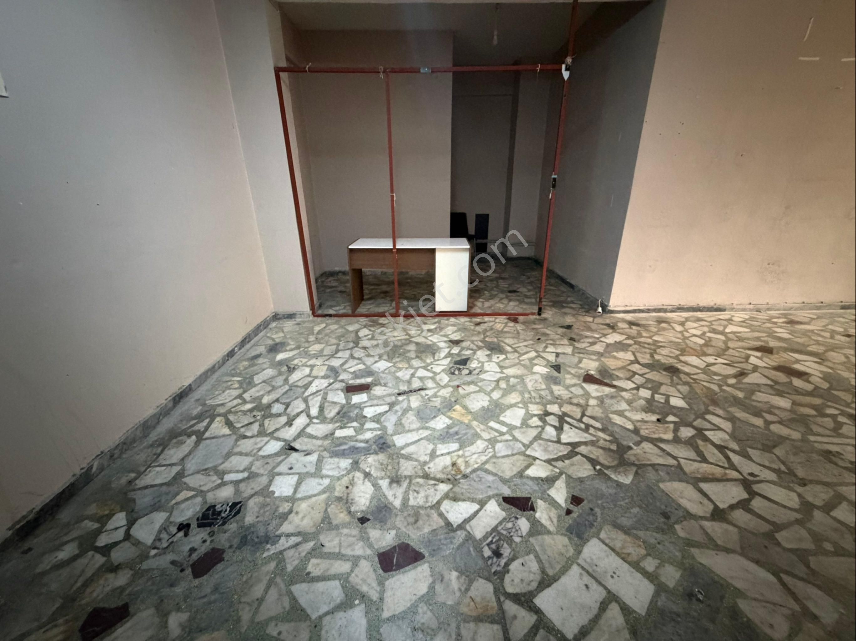 Bahçelievler Mehmet Akif Okul Karşısı Kiralık İşyeri 80m2 - Görsel 11