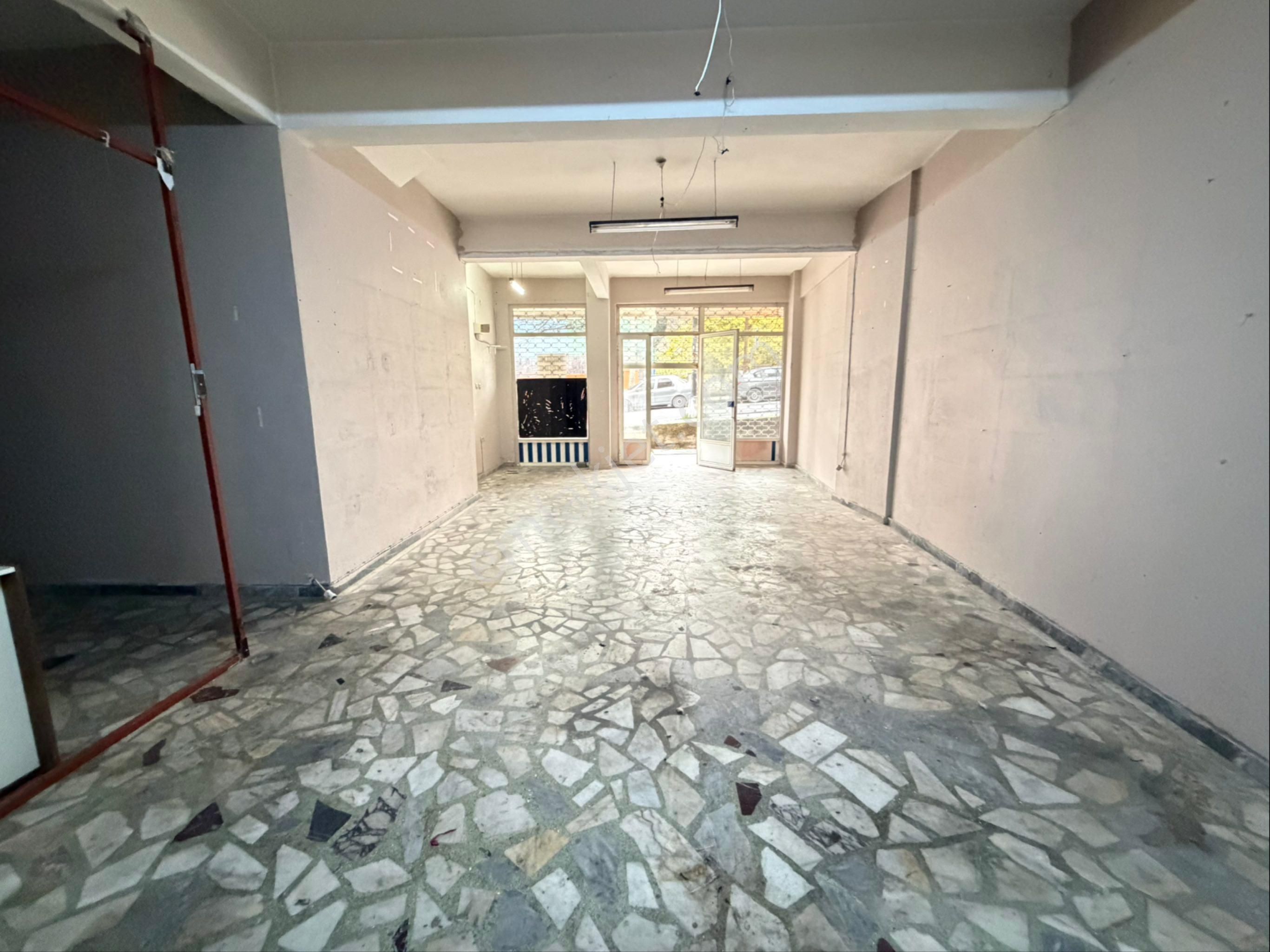 Bahçelievler Mehmet Akif Okul Karşısı Kiralık İşyeri 80m2 - Görsel 6