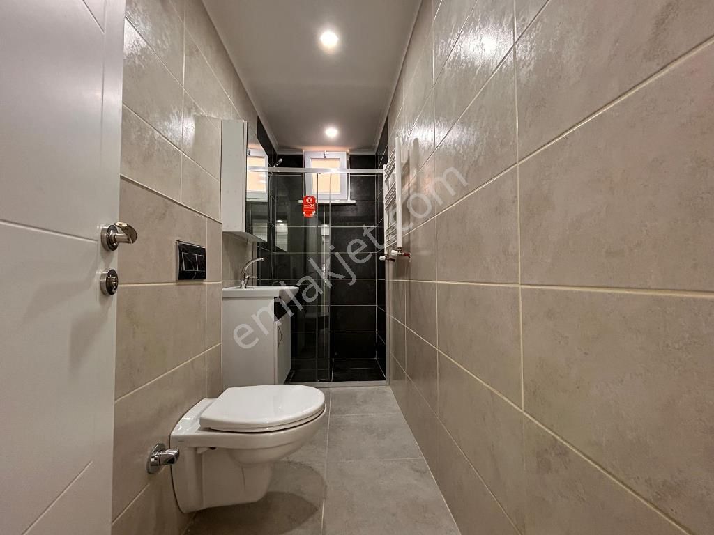 Altıntepe'de Sıfır Muhteşem Bahçe Teraslı Otoparklı 1+ - Görsel 20