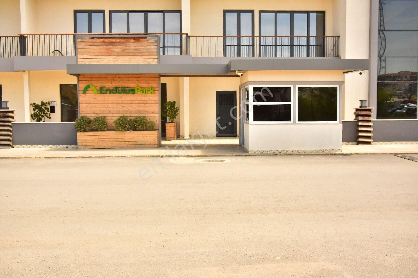 Nilüfer Balat Endülüs Park Ta Satılık 1+1 Dükkan - Görsel 21