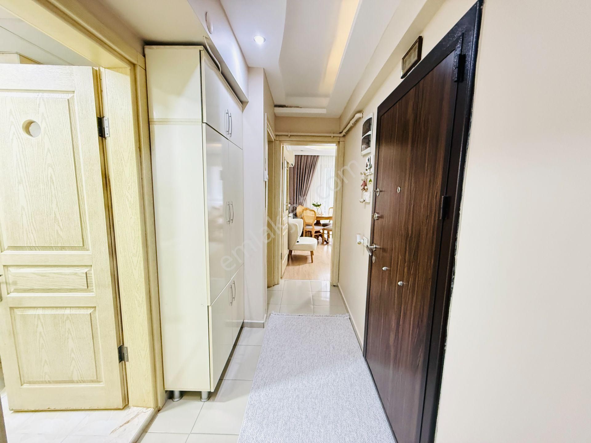 Karşıyaka Şemiklerde İzbana Yakın Çift Cepheli Satılık 2+1 Daire - Görsel 20