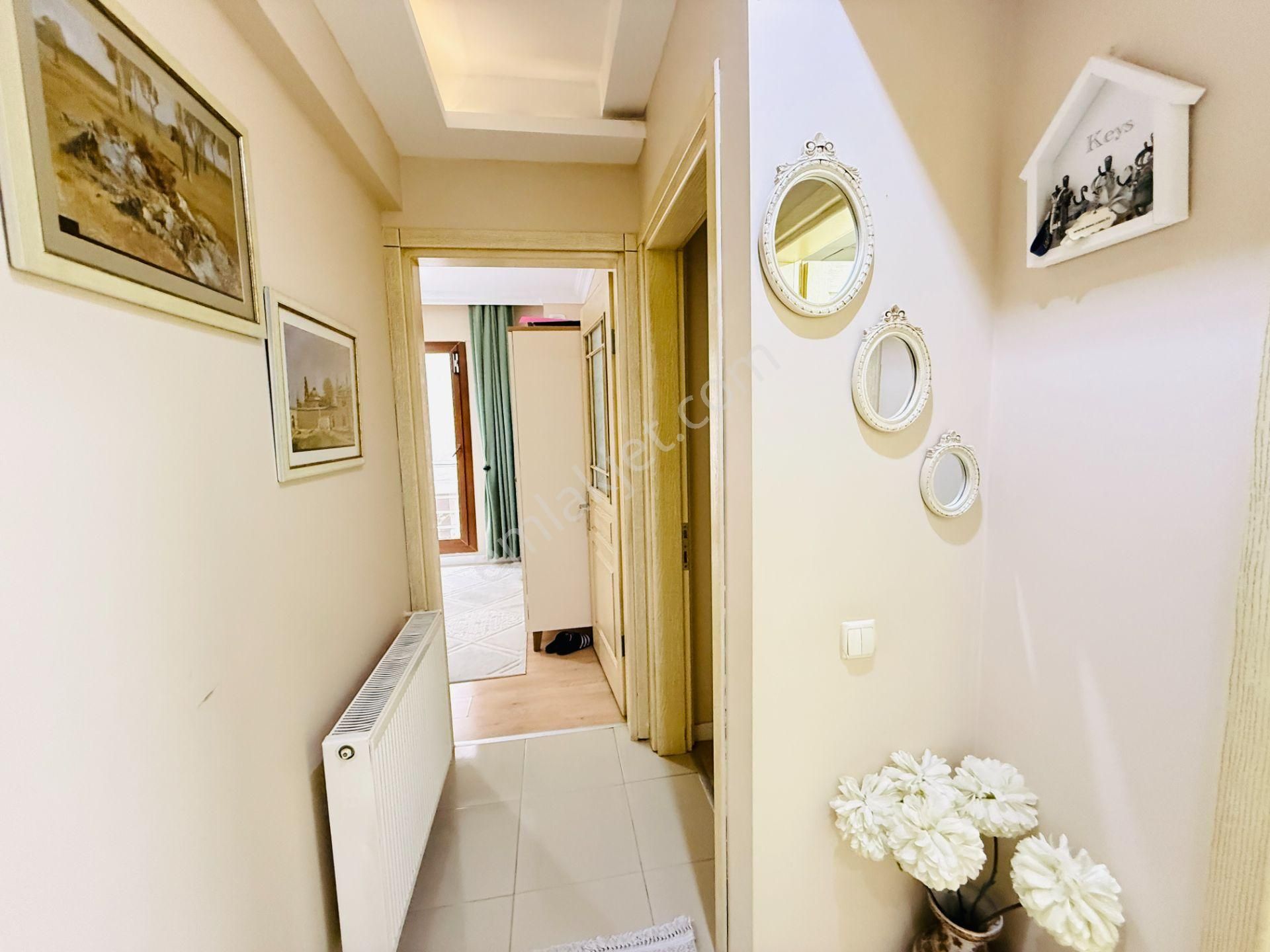 Karşıyaka Şemiklerde İzbana Yakın Çift Cepheli Satılık 2+1 Daire - Görsel 21