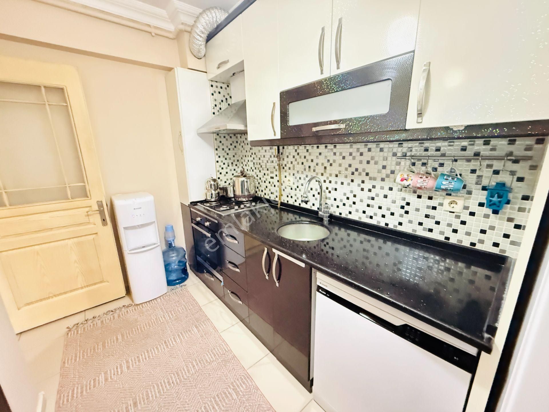 Karşıyaka Şemiklerde İzbana Yakın Çift Cepheli Satılık 2+1 Daire - Görsel 9