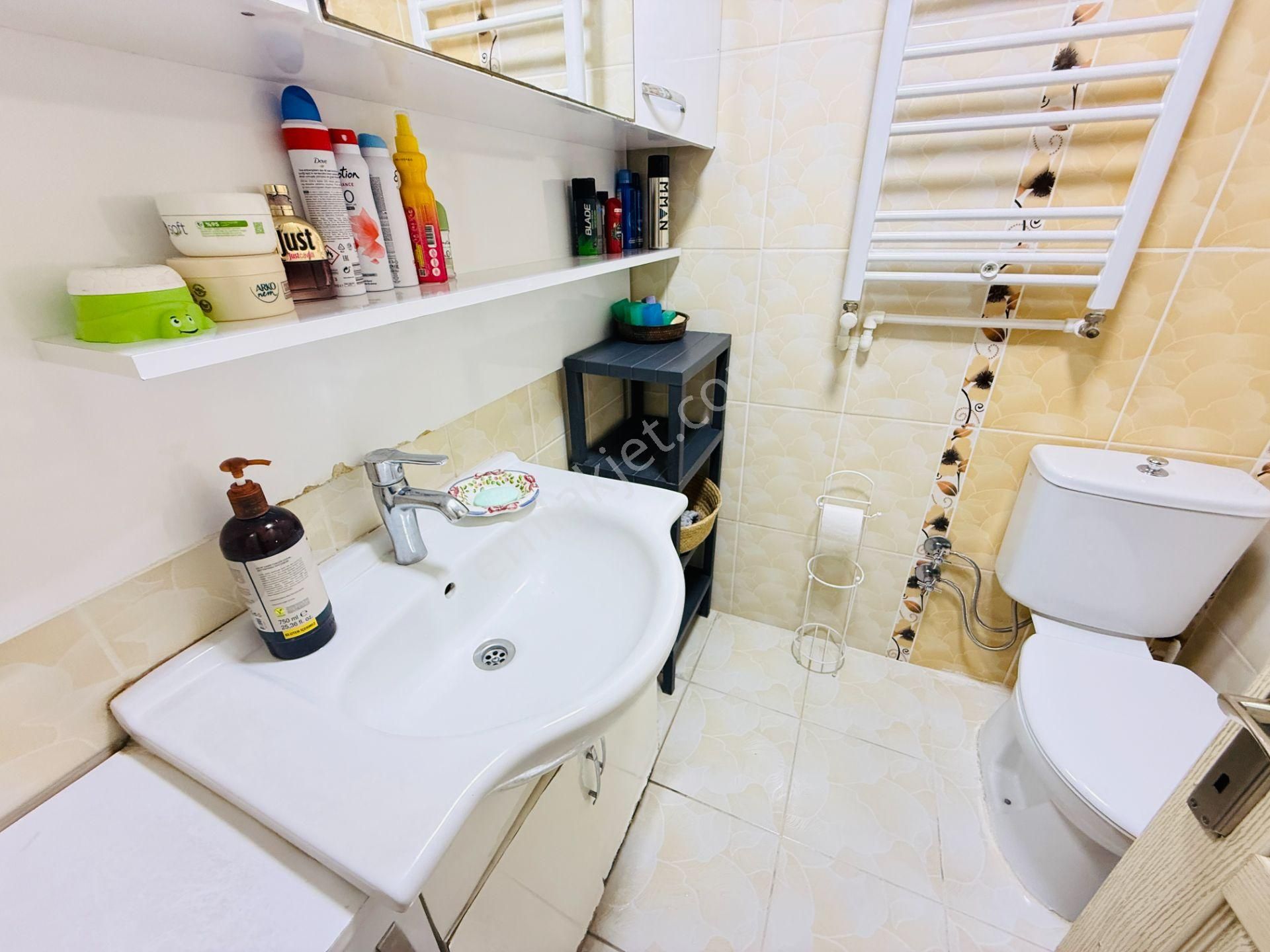 Karşıyaka Şemiklerde İzbana Yakın Çift Cepheli Satılık 2+1 Daire - Görsel 24