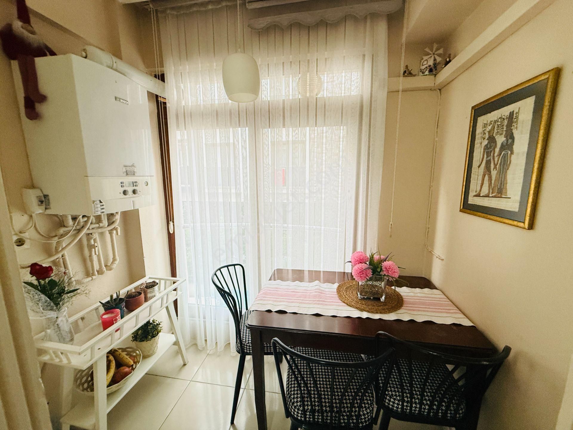 Karşıyaka Şemiklerde İzbana Yakın Çift Cepheli Satılık 2+1 Daire - Görsel 7