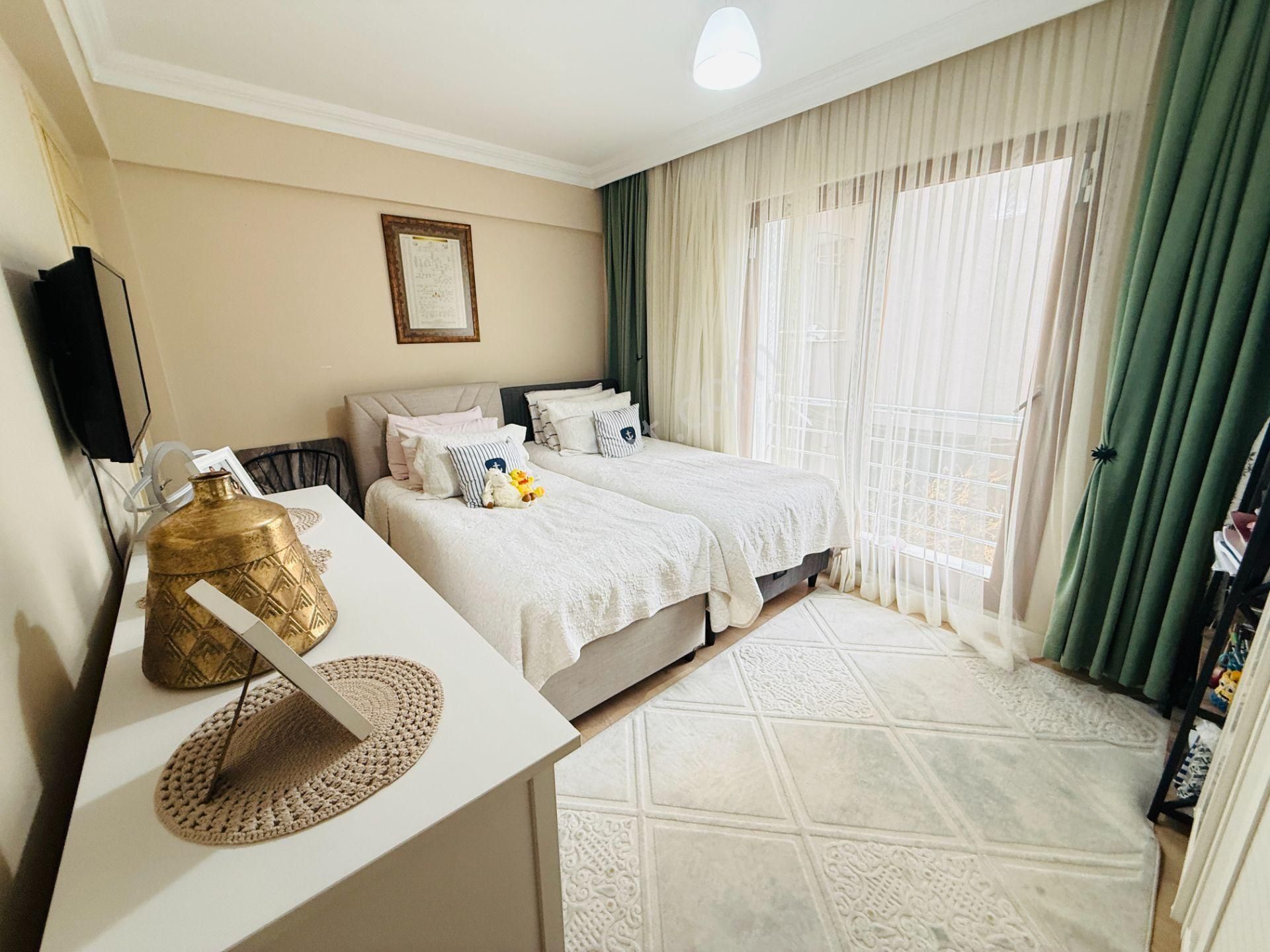 Karşıyaka Şemiklerde İzbana Yakın Çift Cepheli Satılık 2+1 Daire - Görsel 17