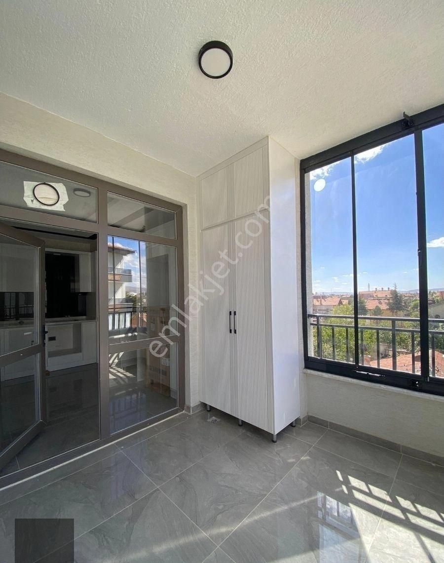 Meram Uluğbeyde Satılık 2+1 Daireler - Görsel 4