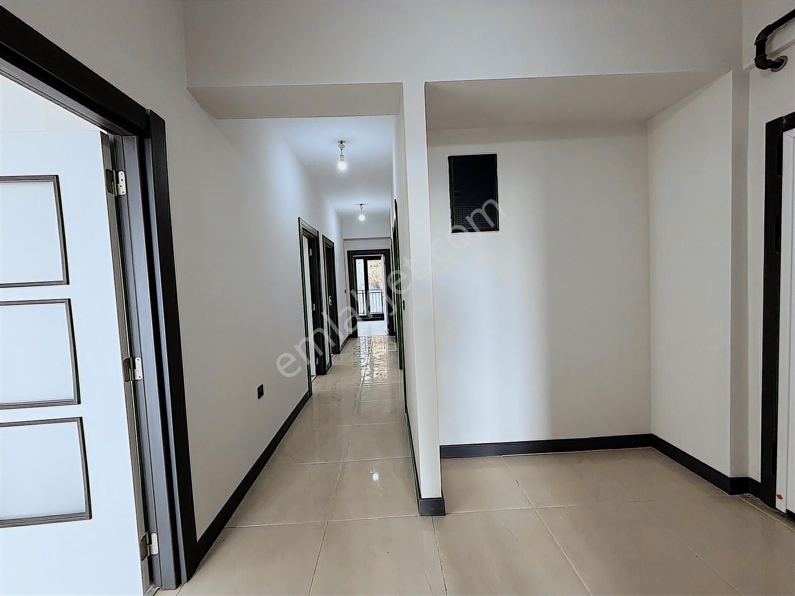 Bayraklı Toki'de Şehir Hastanesi Karşısı 3+1 Sıfır Kiralık Daire - Görsel 25