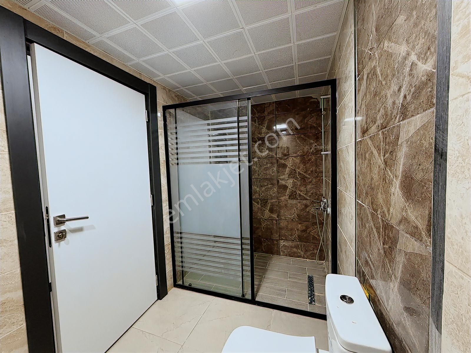 Bayraklı Toki'de Şehir Hastanesi Karşısı 3+1 Sıfır Kiralık Daire - Görsel 23