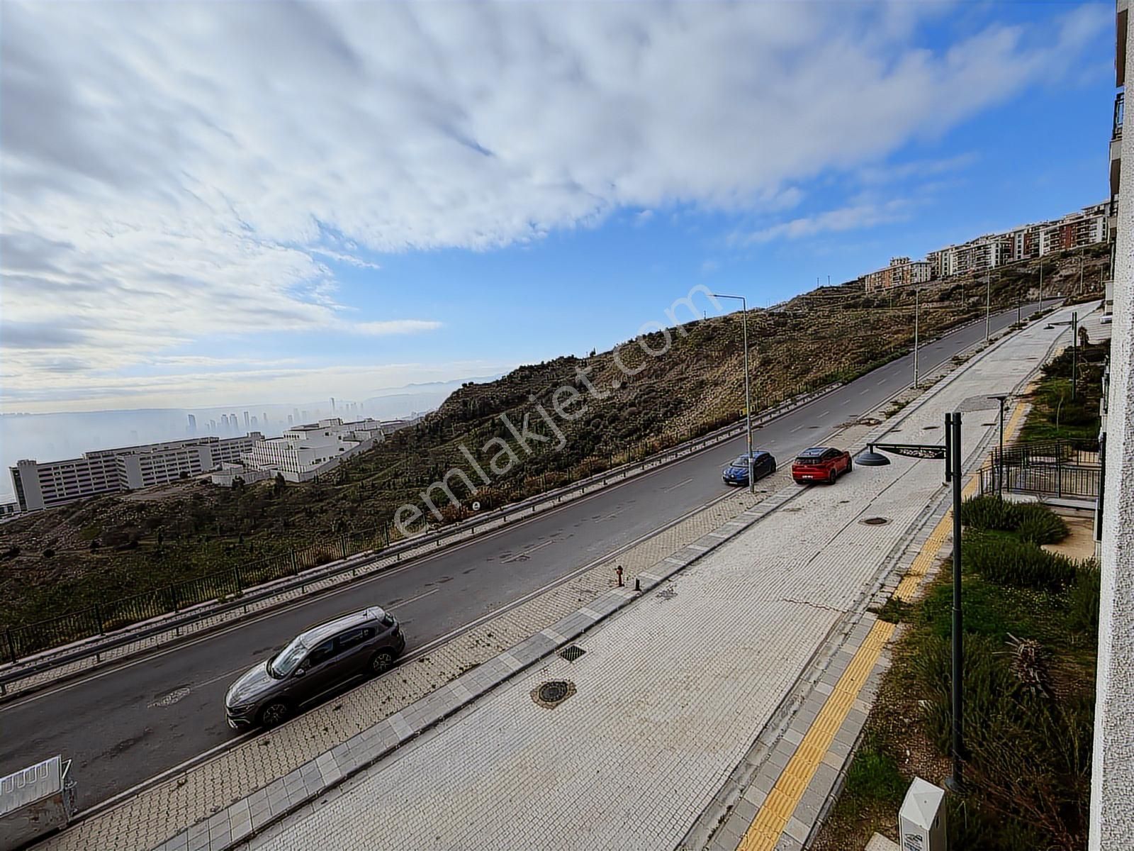 Bayraklı Toki'de Şehir Hastanesi Karşısı 3+1 Sıfır Kiralık Daire - Görsel 35