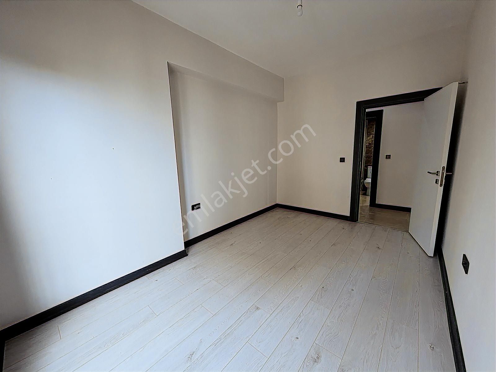 Bayraklı Toki'de Şehir Hastanesi Karşısı 3+1 Sıfır Kiralık Daire - Görsel 31