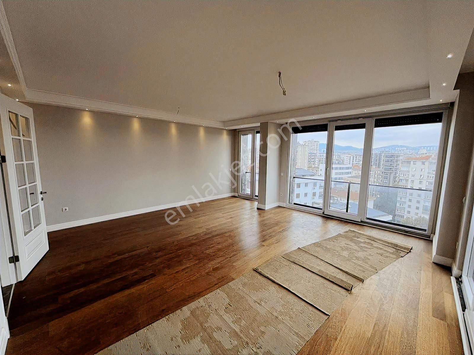 Utkudan Suadiyede 0 Binada Deniz Manzaralı Satılık 4+1 Dubleks - Görsel 7