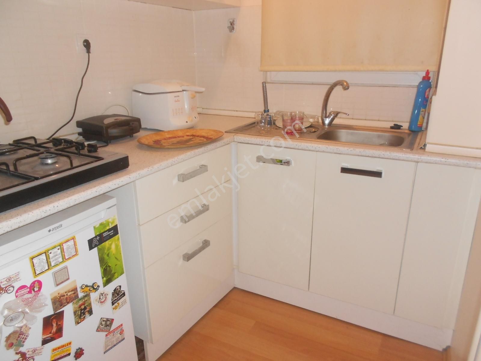 Bakırköy Kartaltepe De 65m2 1+1 Bahçe Katı Dışardan Düz Giriş - Görsel 7