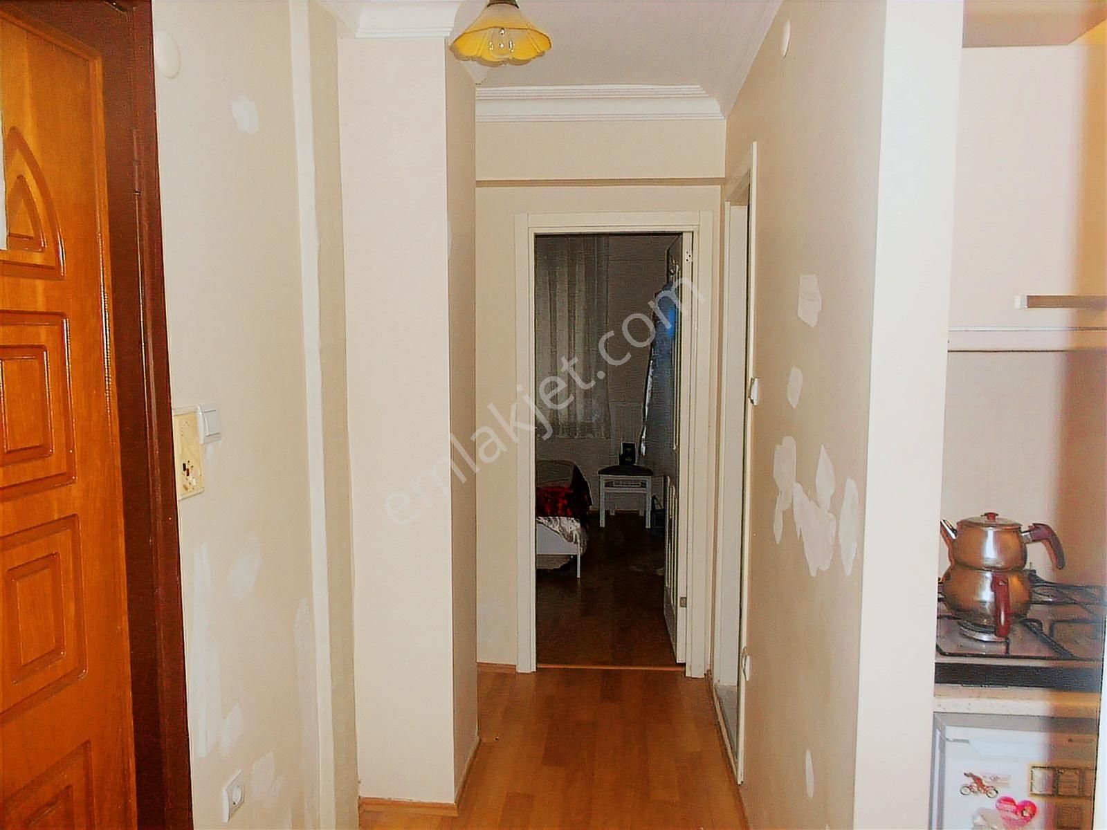 Bakırköy Kartaltepe De 65m2 1+1 Bahçe Katı Dışardan Düz Giriş - Görsel 5