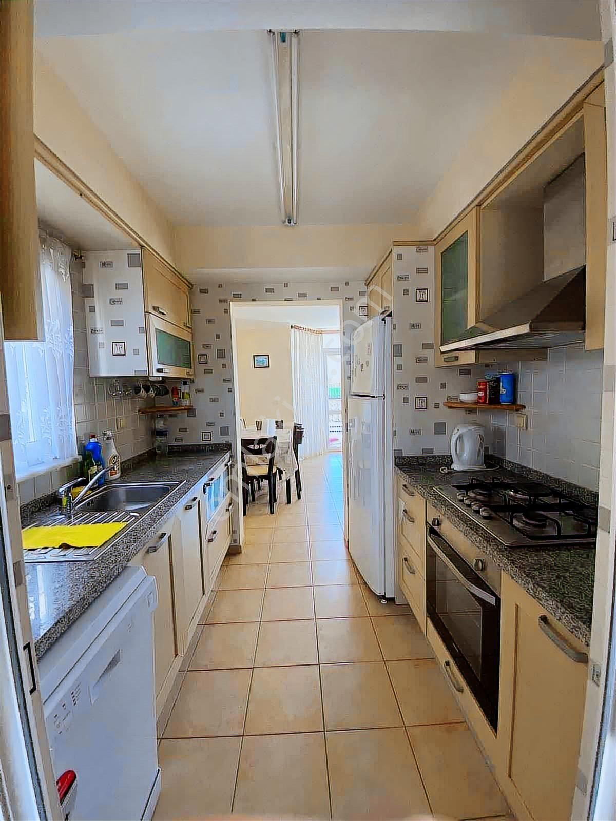 Fethiye Yanıklar'da Site İçinde Eşyalı Kiralık 4+1 Müstail Villa - Görsel 16