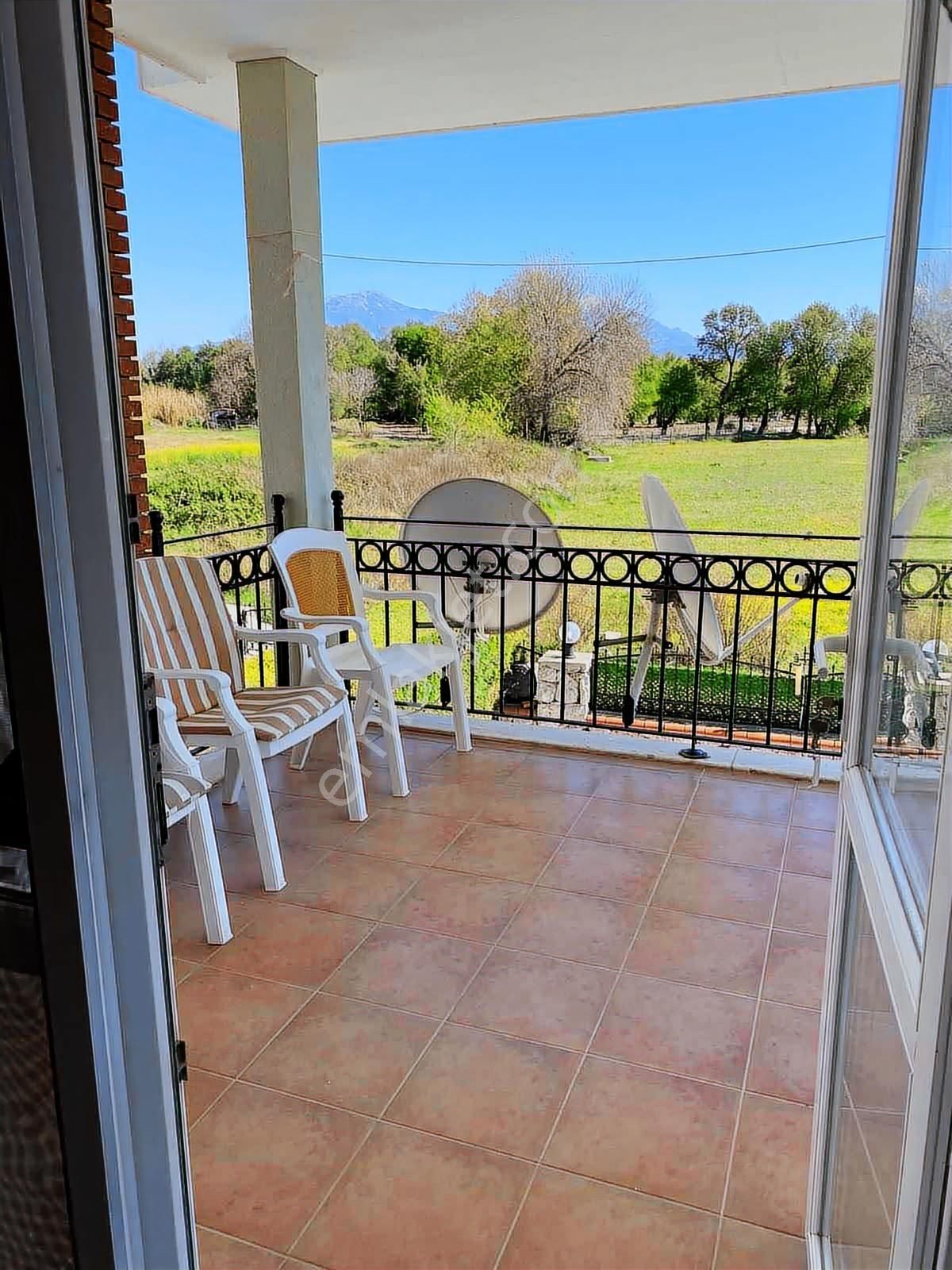 Fethiye Yanıklar'da Site İçinde Eşyalı Kiralık 4+1 Müstail Villa - Görsel 8