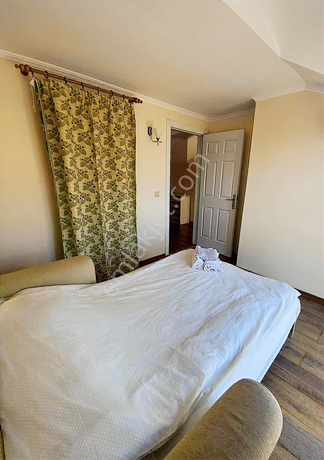 Fethiye Yanıklar'da Site İçinde Eşyalı Kiralık 4+1 Müstail Villa - Görsel 5