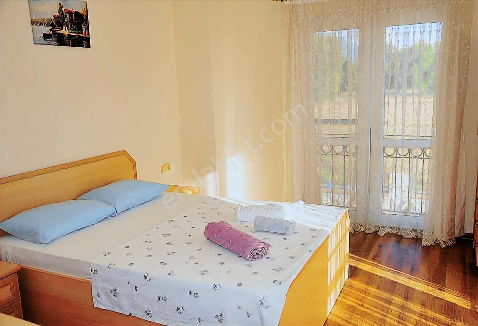 Fethiye Yanıklar'da Site İçinde Eşyalı Kiralık 4+1 Müstail Villa - Görsel 4