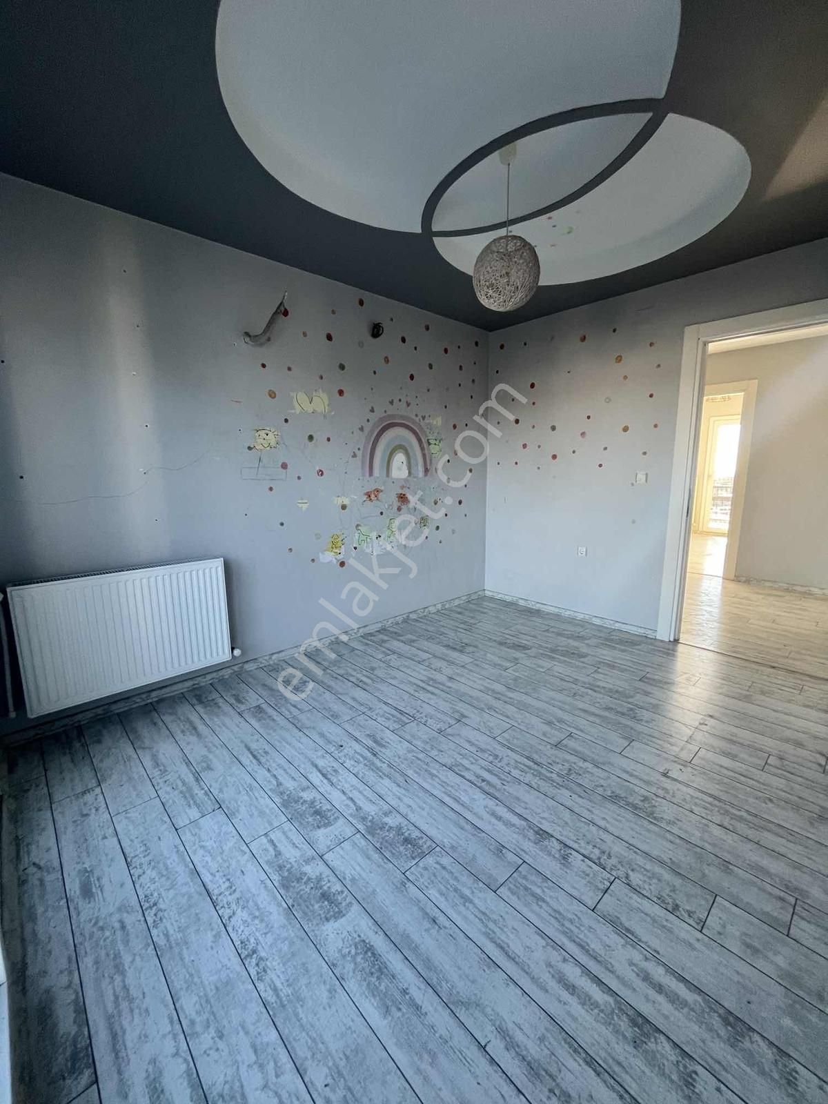 Çınarlı'da Cadde Üzeri Göl Manzaralı 3+1 Açık Mutfak Daire - Görsel 19