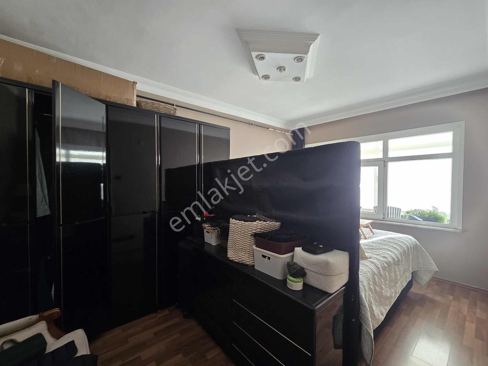 Bakırköy Cevizlikte Meydana Yakın 1.kat 3+1 120m2 Ön Cephe - Görsel 20