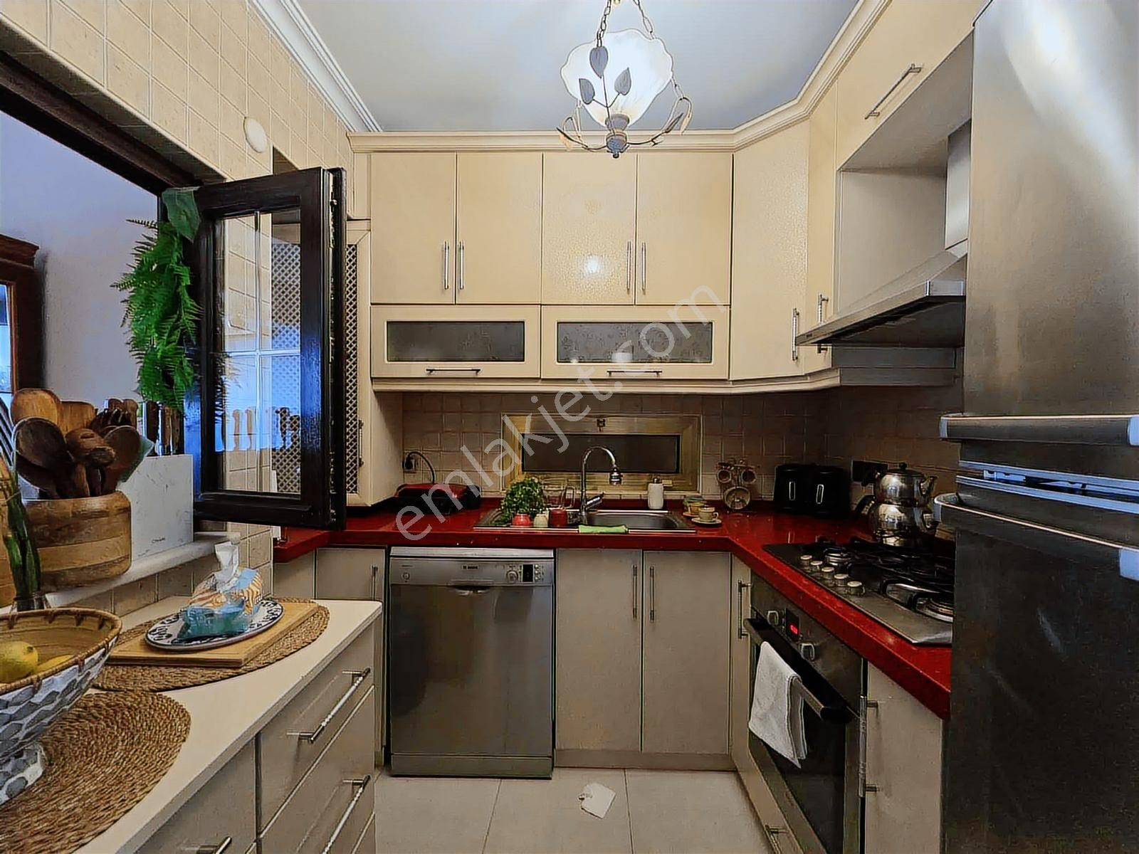 Bakırköy Cevizlikte Meydana Yakın 1.kat 3+1 120m2 Ön Cephe - Görsel 17