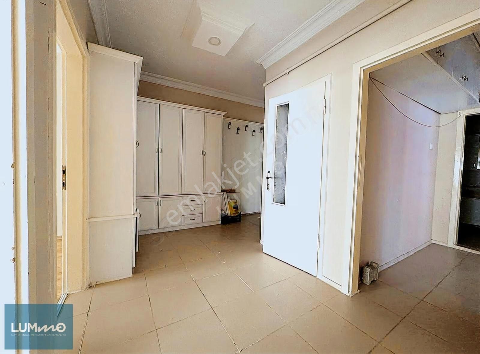 Altınoluk Sok. Gata'ya Yürüme Mesafesinde Bağımsız Yapılı Katta - Görsel 2