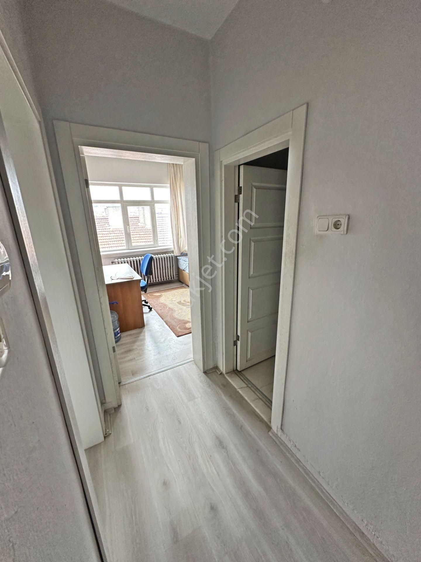 Tıp Fakültesi Cadde Yakınında Katta Manzaralı 2+1 Satılık Daire - Görsel 17