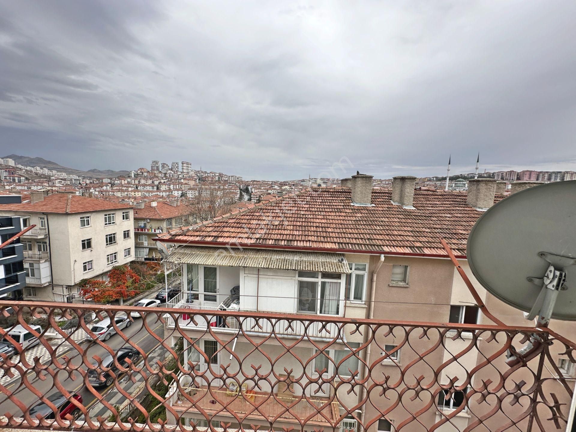 Tıp Fakültesi Cadde Yakınında Katta Manzaralı 2+1 Satılık Daire - Görsel 4