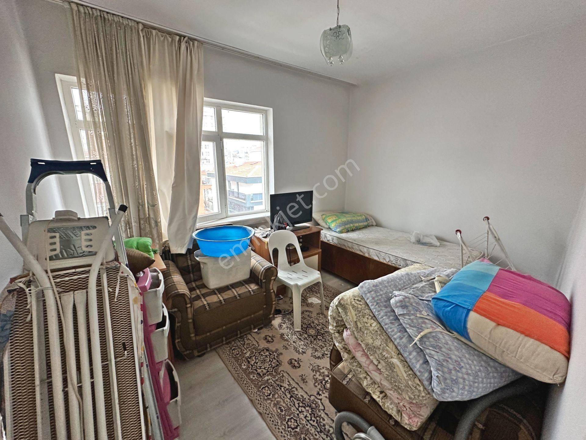 Tıp Fakültesi Cadde Yakınında Katta Manzaralı 2+1 Satılık Daire - Görsel 5