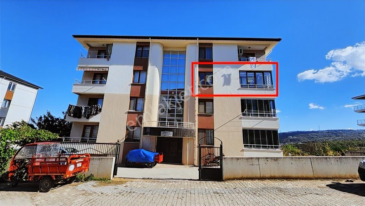 Yalova Tavşanlıda Geniş Ve Kullanışlı 3+1 Kiralık Daire