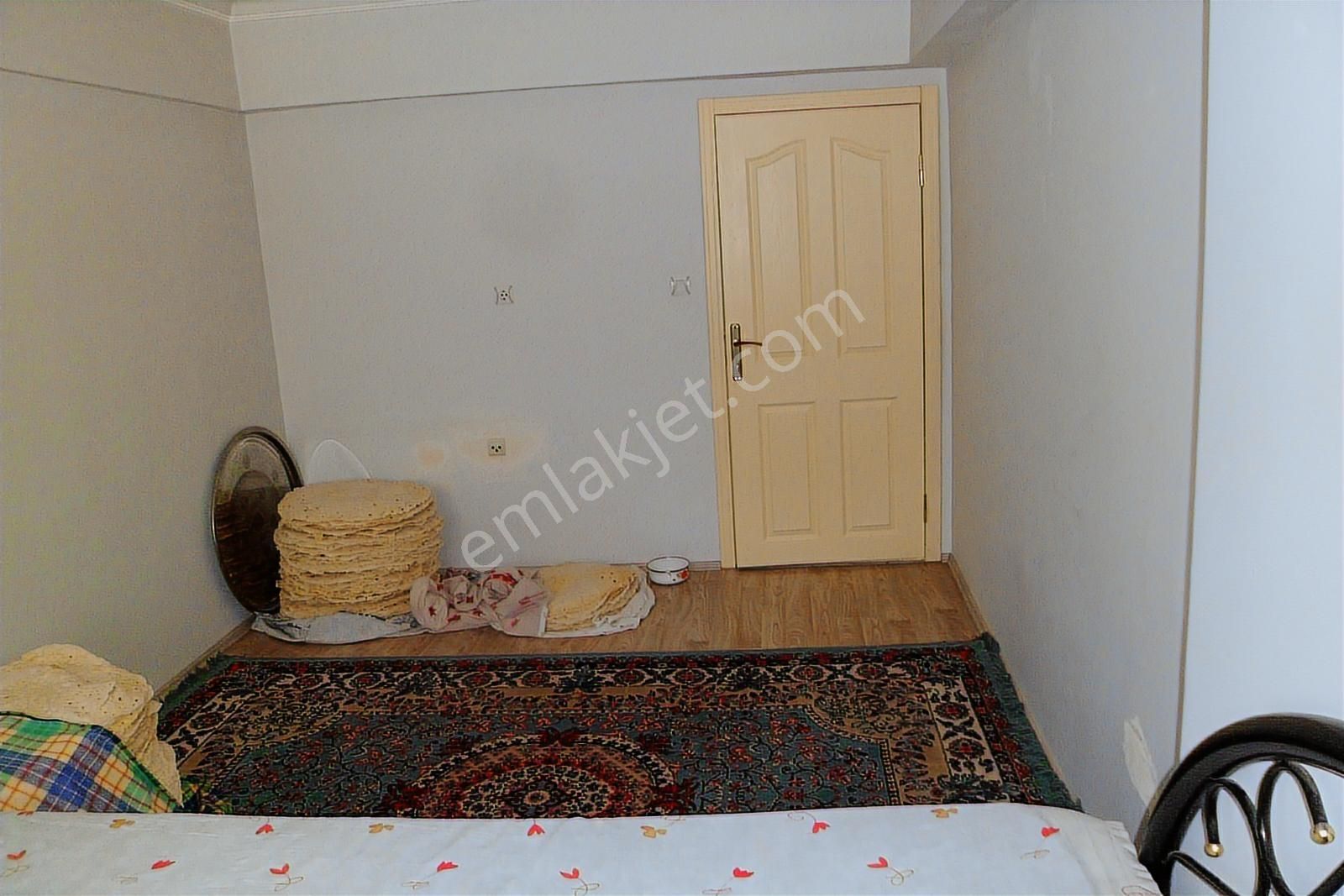 Alsancak Mahallesi Full Yapılı 4+1 Teras Daire Mansuroğlu Emlak' - Görsel 28