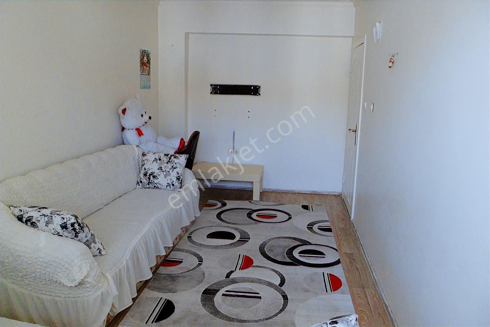 Alsancak Mahallesi Full Yapılı 4+1 Teras Daire Mansuroğlu Emlak' - Görsel 14