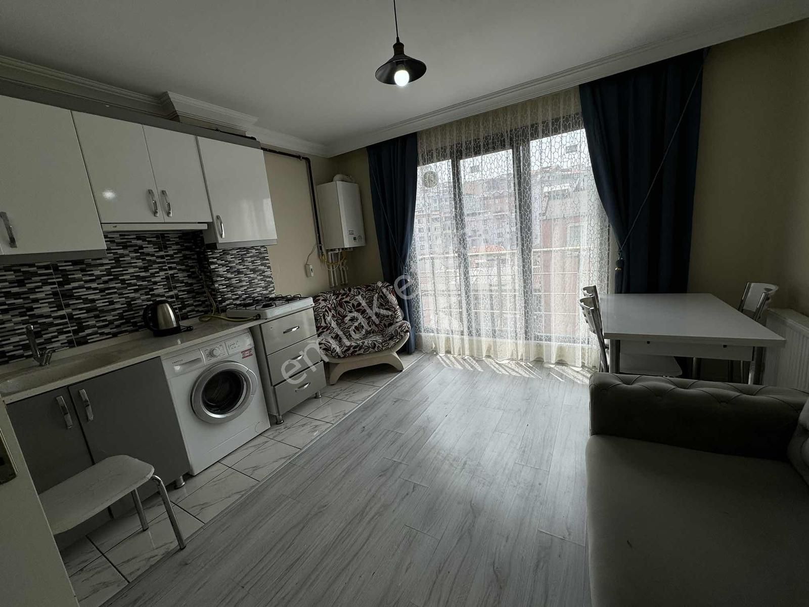 Gülbağ Son Durak Yakınında Full Eşyalı 1+1 Daire