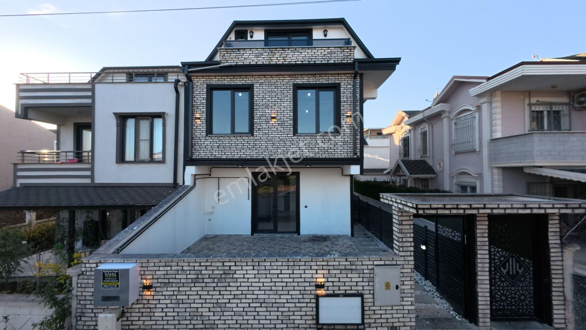 Sakarya Kocaali'de Deniz Gören Geniş Bahçeli 3+1 Modern Villa - Görsel 3