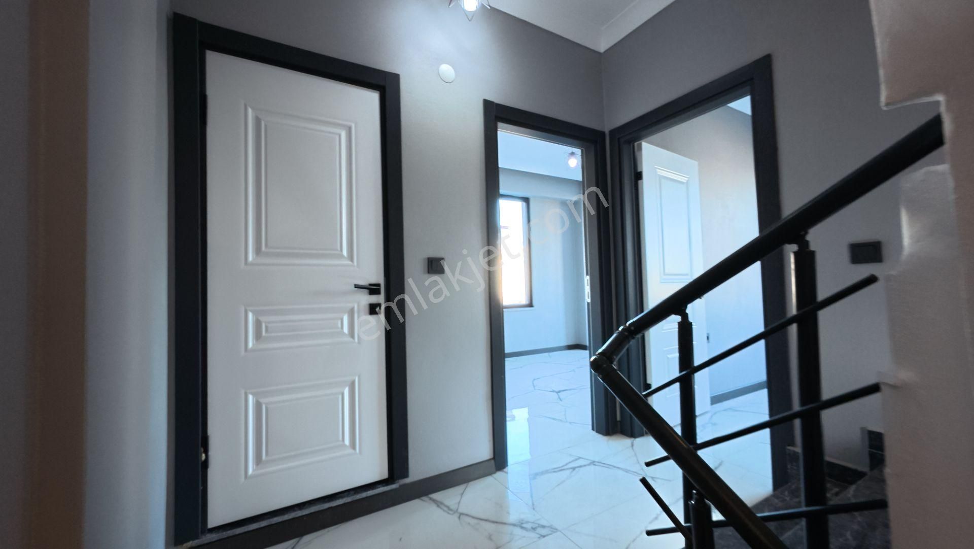 Sakarya Kocaali'de Deniz Gören Geniş Bahçeli 3+1 Modern Villa - Görsel 15