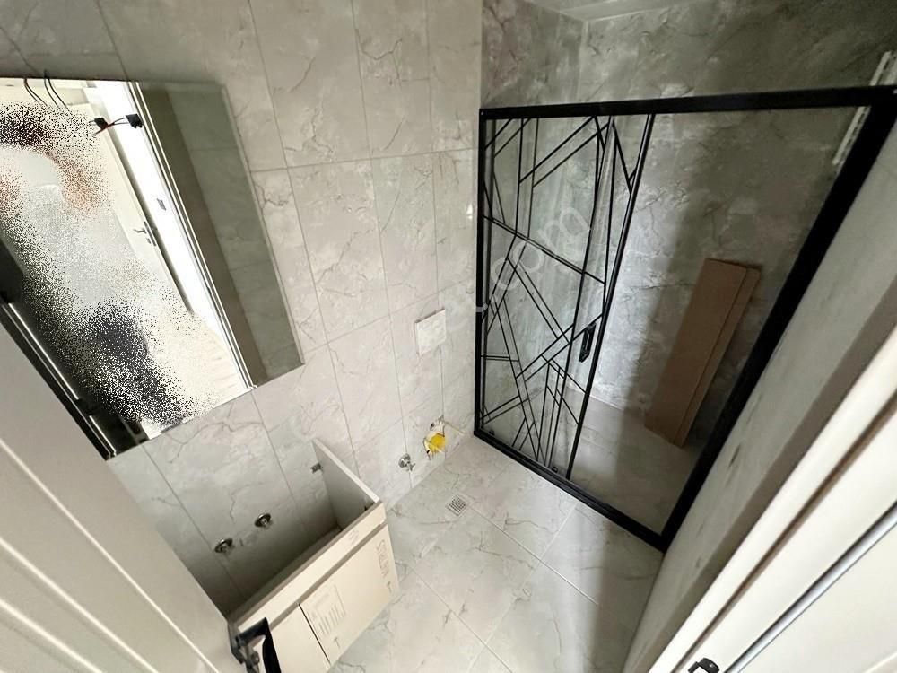 Metro Yakını 3 Bloklu Kilerli Katta G.odalı Megalüx 2+1!! - Görsel 21