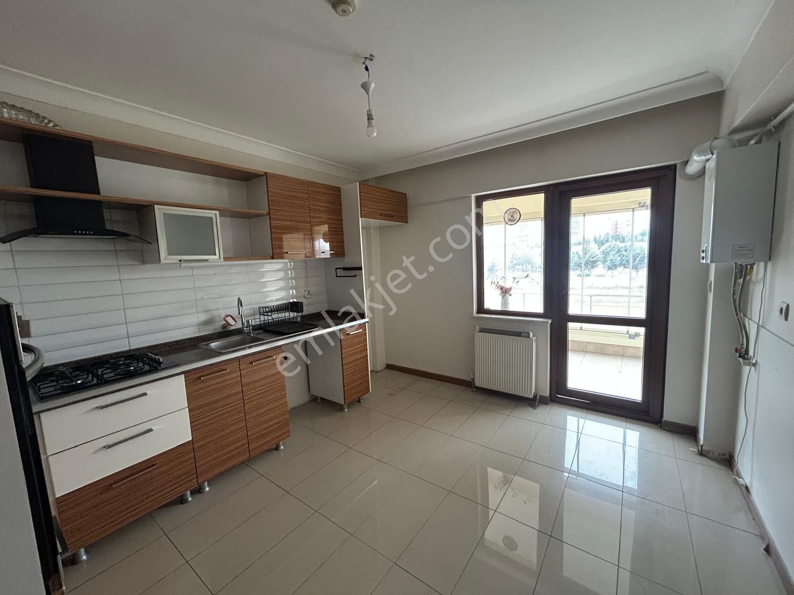 Batıkent Çakırlar Seçkin Gül Sitesi'nde 3+1 Kiralık Daire - Görsel 13