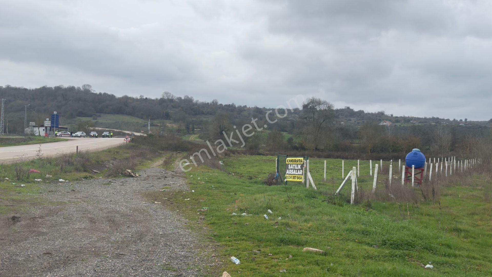 Kandıra-kerpe Yolu Üzerinde Asfalt Yola Cephe 336 M2 Parsel