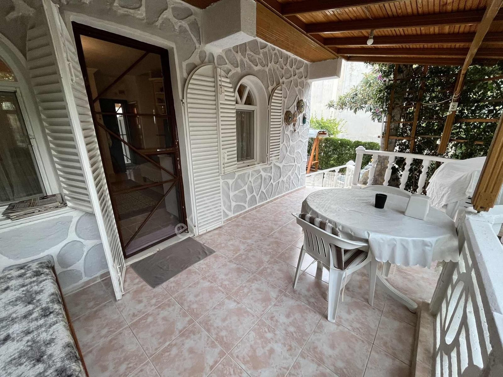 Didim Akbük'te Deniz Manzaralı 3+1 Havuzlu Sitede Yazlık - Görsel 24