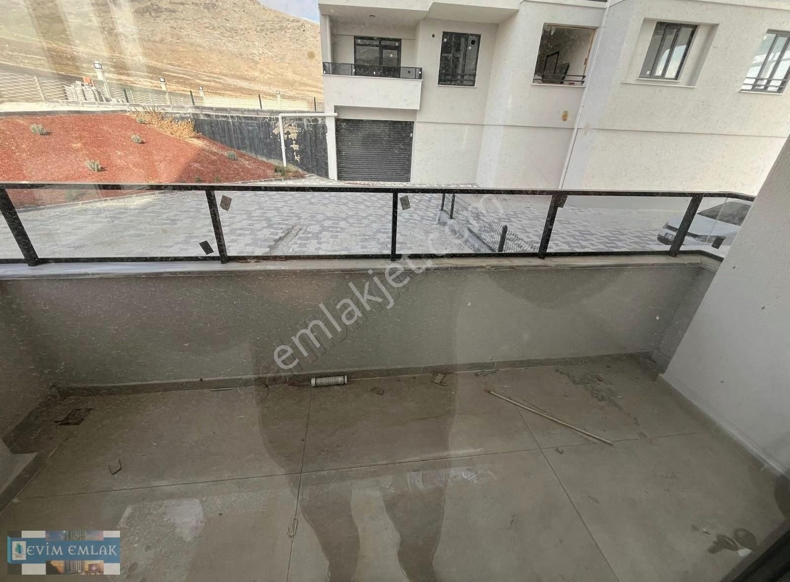 Selahaddin Eyübide Kahramanlar Cdsinde Yüksek Giriş 2+1 Daire - Görsel 11