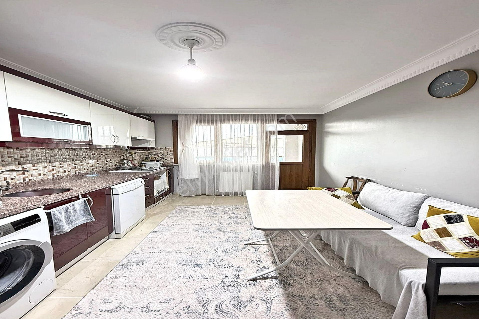 Merkezi Lokasyonda Geniş Ve Ferah 3+1 Satılık Daire - Görsel 2