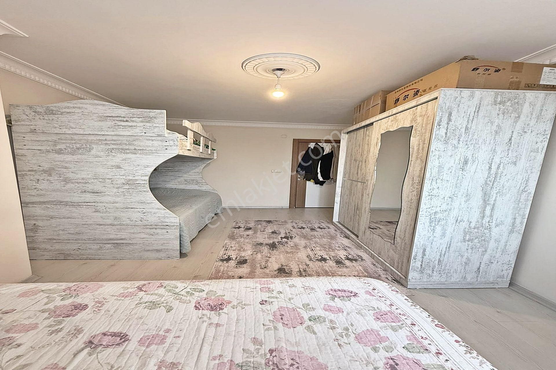 Merkezi Lokasyonda Geniş Ve Ferah 3+1 Satılık Daire - Görsel 13