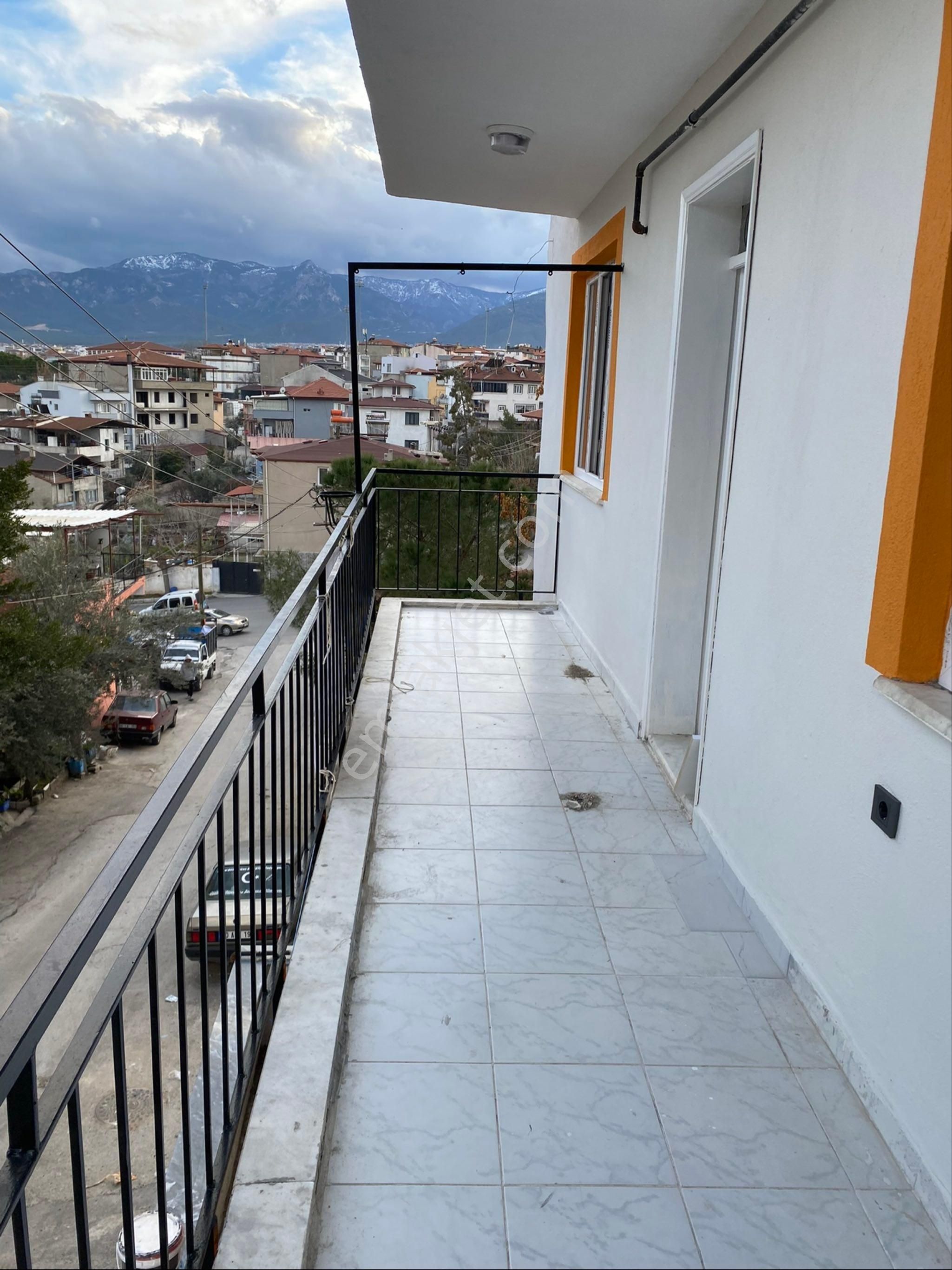 Denizli Merkez Gazioğlunda Kiralık Ev - Görsel 2