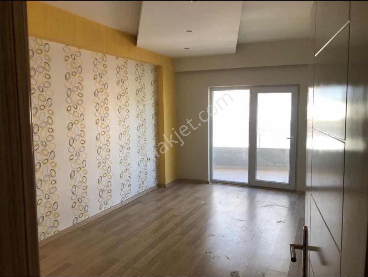 Sürer Emlak`tan Satılık 4,5+1 Dairemiz 14 Cü Katta Olup 260 M2 - Görsel 16