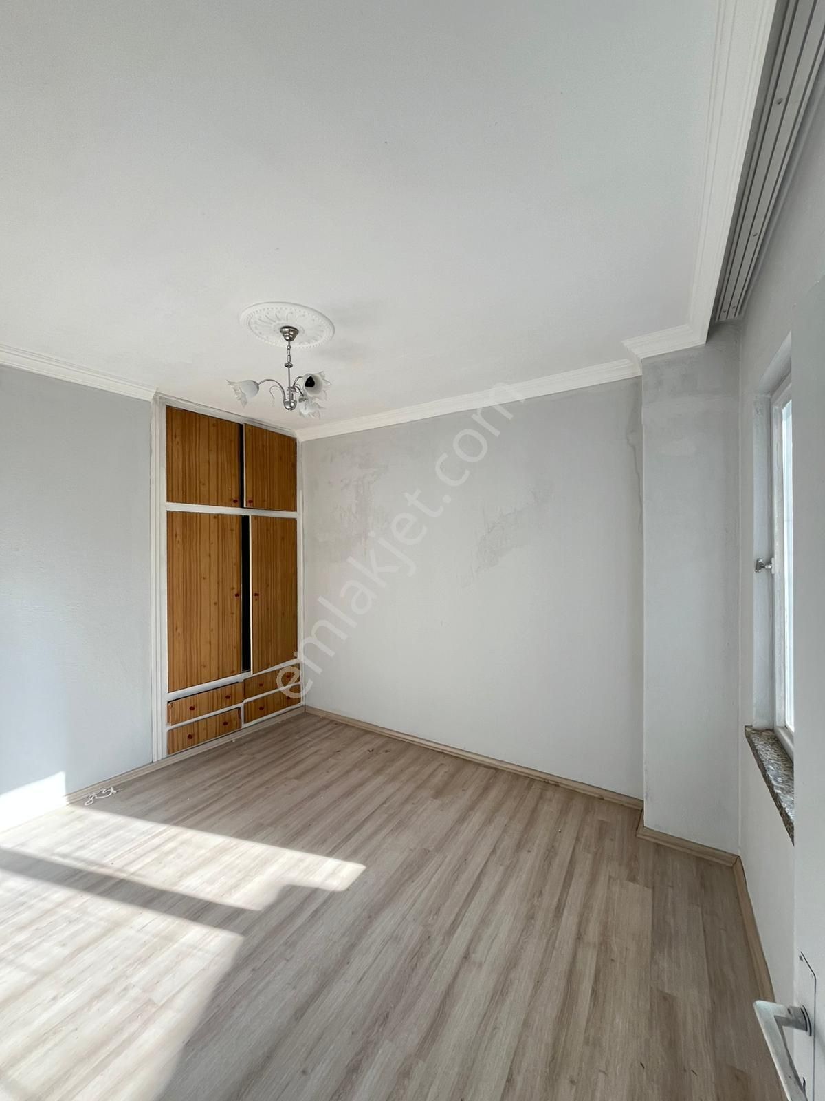 Aydoğdu Mahallesi Salı Pazarı Cadde Üzerinde 2+1 Satılık Daire - Görsel 9